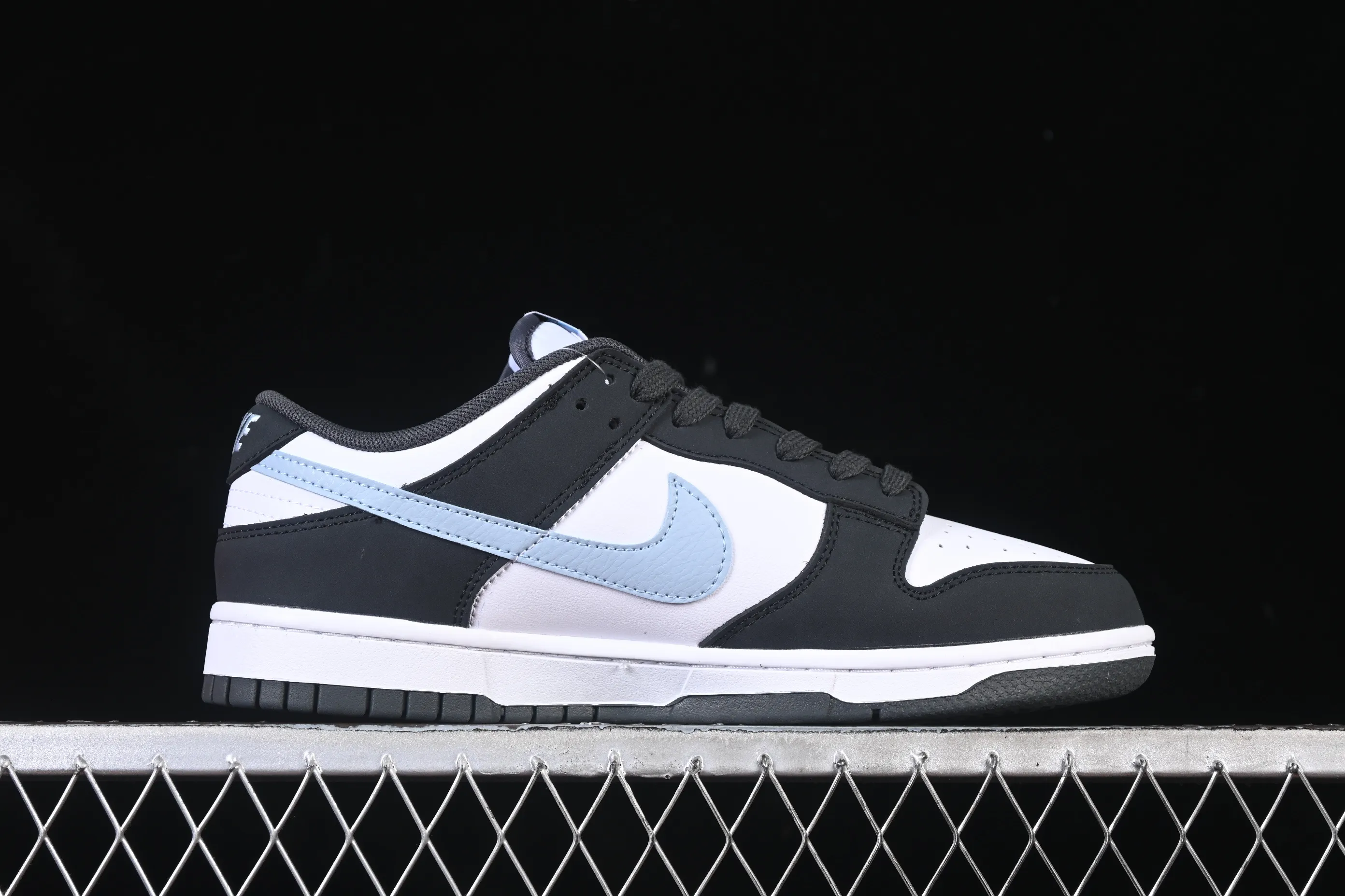All categories Nk SB Dunk series Nk SB Dunk Low low-top sneakers N version Nike SB Dunk Low white anthracite low-top casual sneakers IB3079-100